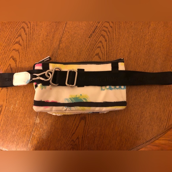 Lululemon Fanny pack - Picture 2 of 6